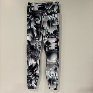 Nike Women’s Leggings with Geometric Pattern - Black, White, Gray Medium